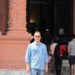 Mark Photo Op at the Entrance